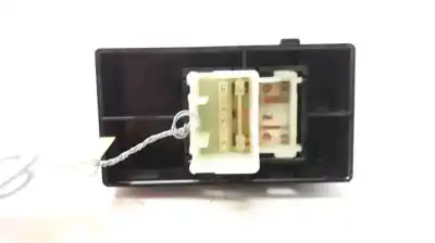 Автозапчастина б/у управління склами задніх правіх для kia ceed (cd) 1.6 crdi 136 посилання на oem iam 40b5221500  