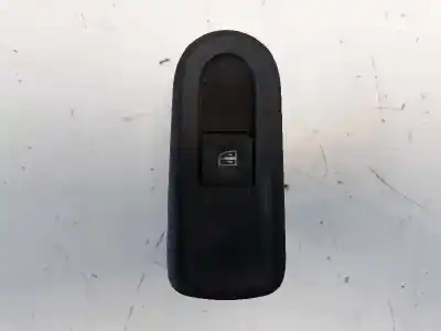 Pezzo di ricambio per auto di seconda mano comando alzacristalli posteriori destro per dacia duster 1.5 dci diesel fap cat riferimenti oem iam 