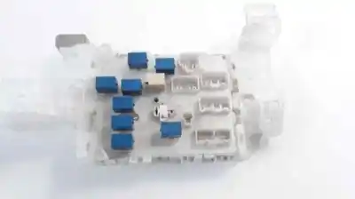 Second-hand car spare part fuse box unit for suzuki vitara (ly) 1.6 ddis (apk 416d) oem iam references aa1a4881  