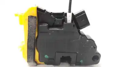 Second-hand car spare part left front door lock for kia cee´d drive oem iam references 81310a2100