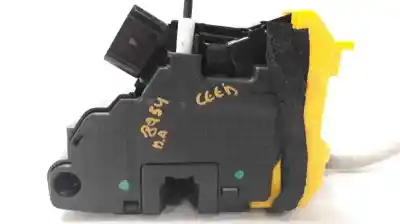 Second-hand car spare part front right door lock for kia cee´d drive oem iam references 81320a2110