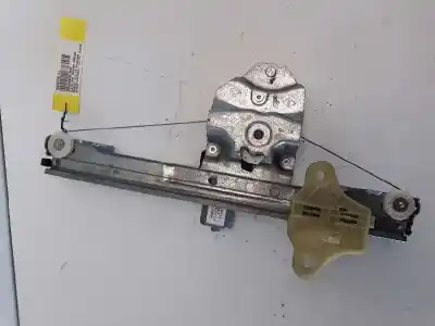 Peça sobressalente para automóvel em segunda mão elevador de vidros traseiro direito por renault clio iv dynamique referências oem iam 827003722r