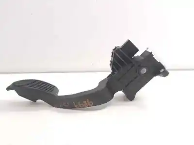 Second-hand car spare part accelerator pedal for opel corsa e (x15) 1.4 (08 68) oem iam references 13305804  