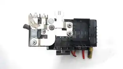 Pièce détachée automobile d'occasion BOÎTES À FUSIBLES pour MERCEDES-BENZ CLASE A (W176)  Références OEM IAM A2465402050  