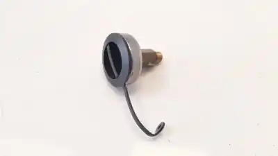 Pièce détachée automobile d'occasion bouchon de carburant extérieur pour dacia sandero 0.9 tce références oem iam 172408835r  