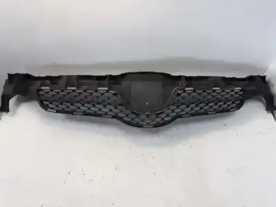 Автозапчасти б/у передняя решетка за toyota auris active ссылки oem iam 5311102390