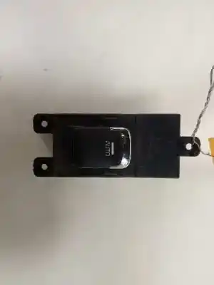 Second-hand car spare part rear left power window switch for kia cee´d drive oem iam references 93580a2100