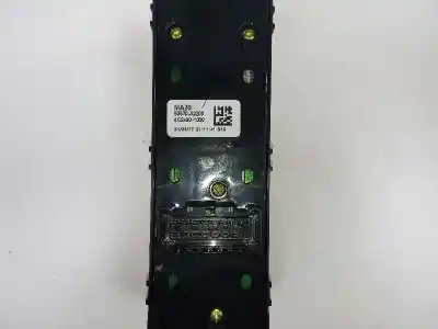 Second-hand car spare part left front power window switch for kia cee´d drive oem iam references 93570a2200  