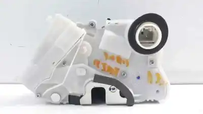 Second-hand car spare part front right door lock for toyota yaris active oem iam references 