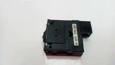 Pezzo di ricambio per auto di seconda mano interruttore per renault clio iii authentique riferimenti oem iam 8200379685  