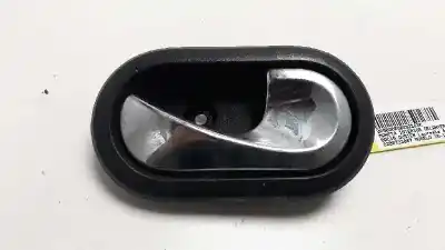 Second-hand car spare part interior right front handle for dacia duster laureate 4x2 oem iam references 8200733847