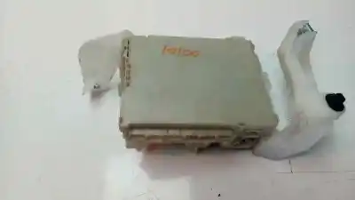 Pezzo di ricambio per auto di seconda mano SCATOLA RELÈ/FUSIBILI per TOYOTA AYGO  Riferimenti OEM IAM 827300H030A  