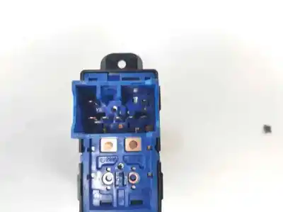 Second-hand car spare part right front power window switch for kia rio emotion oem iam references 935751w010  