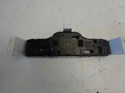 Second-hand car spare part multifunction display for ssangyong rodius 2.0 td cat oem iam references 8026021831  26000033210s
