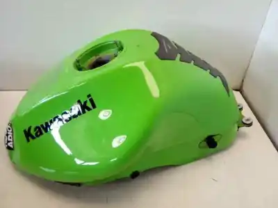 Автозапчастина б/у паливний бак для kawasaki er-5 twister / er-6 / versys er-6n посилання на oem iam 51086537615p  