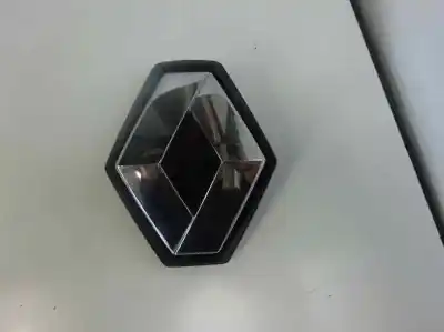 Second-hand car spare part FRONT GRILLE for RENAULT GRAND MODUS  OEM IAM references 8200259267  