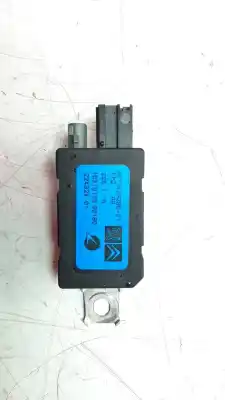 Peça sobressalente para automóvel em segunda mão antena por peugeot 208 1 1.6 blue hdi 100ch manual referências oem iam 9673439280