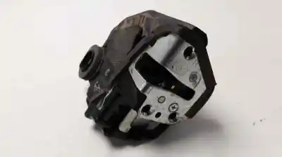 Second-hand car spare part rear right door lock for toyota auris active oem iam references 6905005050