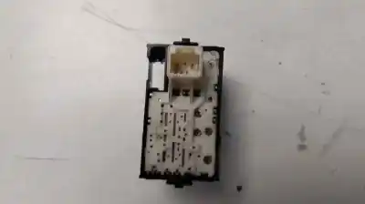 Second-hand car spare part right front power window switch for toyota auris active oem iam references 848100d030  