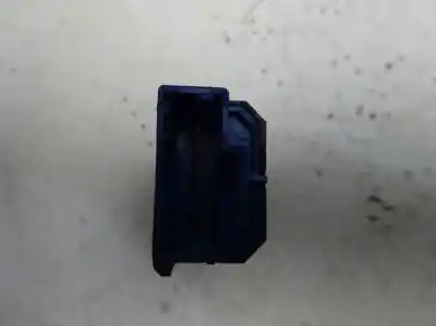 Pezzo di ricambio per auto di seconda mano interruttore per opel frontera b limited riferimenti oem iam m16334  