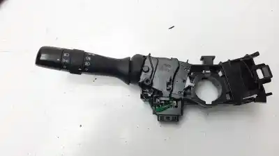 Peça sobressalente para automóvel em segunda mão comutador de piscas  por toyota yaris 1.5 16v cat referências oem iam 173832