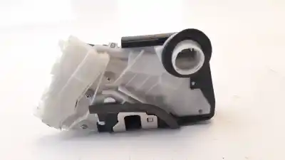 Peça sobressalente para automóvel em segunda mão fechadura da porta dianteira direita por toyota yaris 1.5 16v cat referências oem iam u3111130
