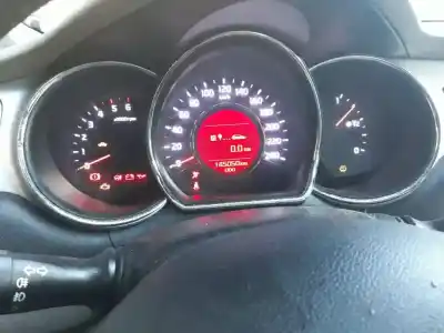 Peça sobressalente para automóvel em segunda mão quadrante por kia pro cee´d (jd) 1.4 crdi 90 referências oem iam 94003a2330  