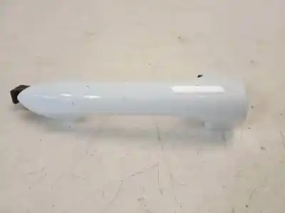 Second-hand car spare part exterior right front door handle for kia cee´d x-tech oem iam references 82665a2000