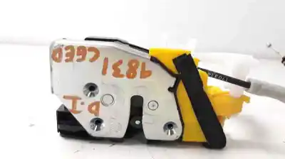 Second-hand car spare part left front door lock for kia cee´d x-tech oem iam references 81310a2400  