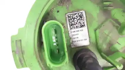 Автозапчастина б/у паливний насос для skoda octavia combi (5e5) 1.4 tgi bivalent. gasolina / cng 110 cv / 81 kw посилання на oem iam 5q0919051bn  058200433