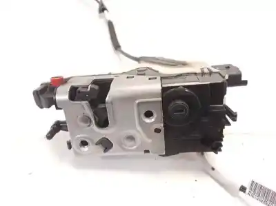 Peça sobressalente para automóvel em segunda mão fechadura da porta traseira esquerda por peugeot 208 style referências oem iam 9812501280