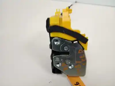 Second-hand car spare part front right door lock for kia cee´d drive oem iam references 81320a2300