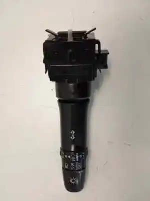 Peça sobressalente para automóvel em segunda mão COMUTADOR DE PISCAS  por MITSUBISHI L 200 (KA0/KB0)  Referências OEM IAM 8614A221  