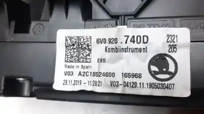 Peça sobressalente para automóvel em segunda mão quadrante por skoda fabia 1.0 tsi referências oem iam 6v0920740d  a2c18524600