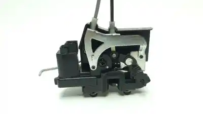 Second-hand car spare part rear left door lock for ssangyong rodius 2.0 td cat oem iam references 7131021004