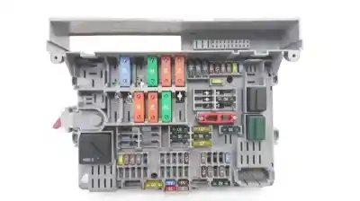 Peça sobressalente para automóvel em segunda mão caixa de fusíveis e relés por bmw serie 3 berlina (e90) 3.0 325d referências oem iam 690662106