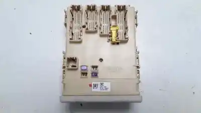 Second-hand car spare part fuse box unit for toyota auris active oem iam references 63583367