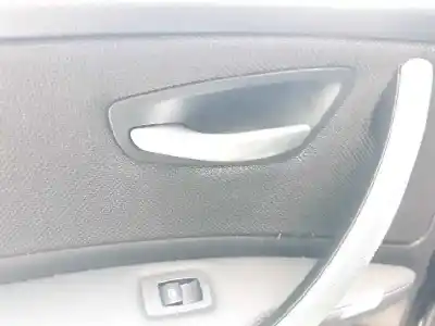 Peça sobressalente para automóvel em segunda mão puxador interior traseiro esquerdo por bmw serie 1 berlina (e81/e87) 120d referências oem iam 696210101