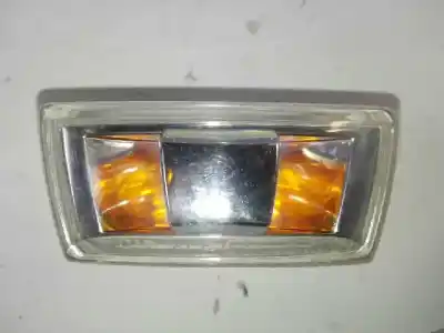 Peça sobressalente para automóvel em segunda mão farolim do lado esquerdo por opel meriva b cosmo referências oem iam 13497989