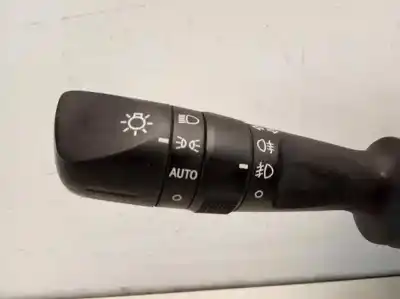 Second-hand car spare part indicator switch for toyota auris 1.8 16v (híbrido) oem iam references 17f852  