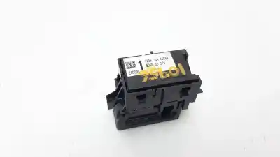 Peça sobressalente para automóvel em segunda mão botão / interruptor elevador vidro traseiro direito por mazda 3 berlina (bp) * referências oem iam bdgf66370  