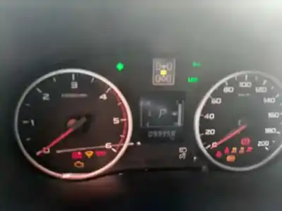 Автозапчасти б/у приборная доска за mitsubishi l 200 2.4 di-d cat 181 cv / 133 kw ссылки oem iam 81000b996  ot31746