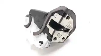 Peça sobressalente para automóvel em segunda mão fechadura da porta traseira direita por toyota yaris hybrid active referências oem iam 