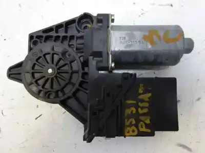 Recambio de automóvil de segunda mano de MOTOR ELEVALUNAS TRASERO DERECHO para VOLKSWAGEN PASSAT VARIANT (3B5)  referencias OEM IAM 0130821696 119094XXX 101438202