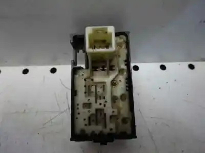 Second-hand car spare part right front power window switch for toyota prius (nhw30) eco oem iam references   
