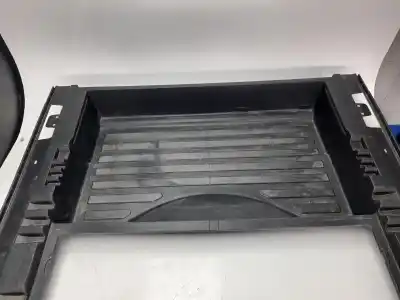 Автозапчастина б/у задній лоток для audi q7 (4l) 3.0 v6 24v tdi посилання на oem iam 4l0861529  