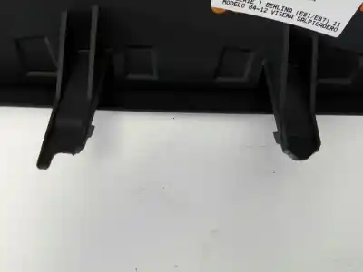 Peça sobressalente para automóvel em segunda mão moldagem por bmw serie 1 berlina (e81/e87) 118d referências oem iam   