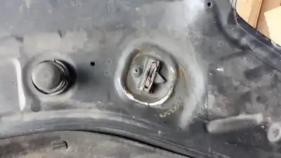 Автозапчастина б/у капок для audi a8 (4e2) 3.0 v6 24v tdi посилання на oem iam 4e0823029c  