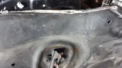 Автозапчастина б/у капок для audi a8 (4e2) 3.0 v6 24v tdi посилання на oem iam 4e0823029c  