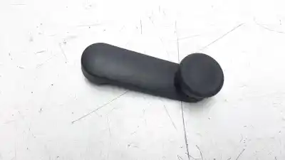 Pezzo di ricambio per auto di seconda mano MANIGLIA ALZACRISTALLI POSTERIORE DESTRO per OPEL CORSA D  Riferimenti OEM IAM 90247150  